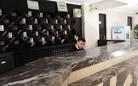 Hotel Raiss